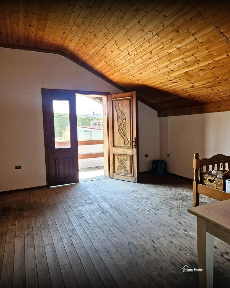 Tirane, jap me qera ambjent biznesi Kati 0, 500 m² 1.500 € (Megateg)