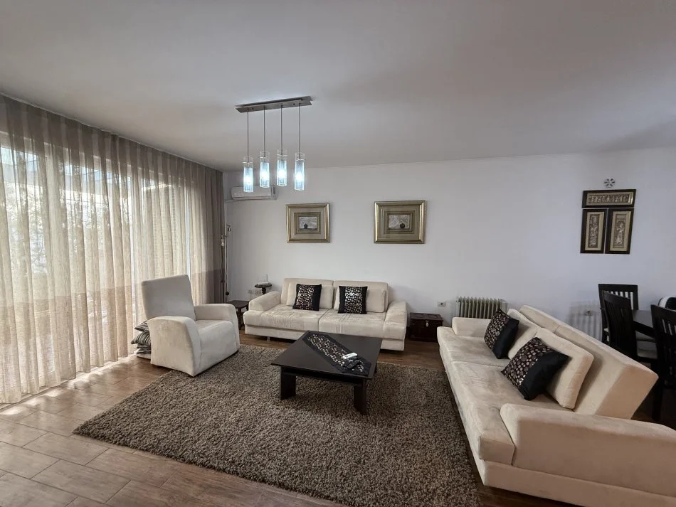 Tirane, jepet me qera apartament 2+1+Ballkon Kati 1, 114 m² 550 € (Rezidenca Kodra e Diellit 1)