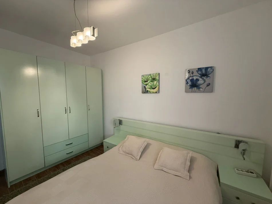 Tirane, jepet me qera apartament 2+1+Ballkon Kati 1, 114 m² 550 € (Rezidenca Kodra e Diellit 1)