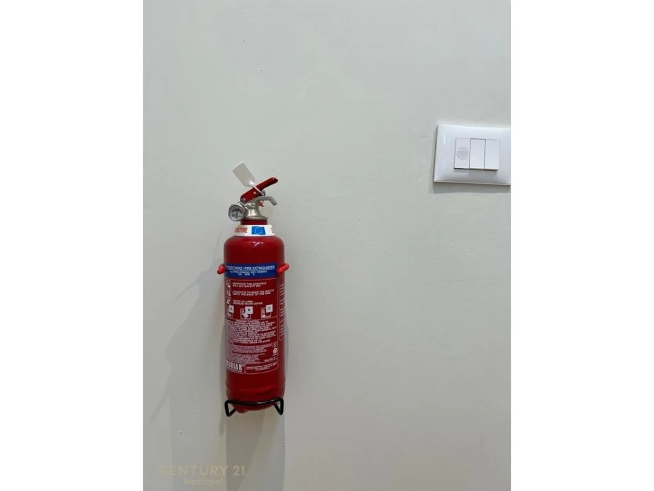 Tirane, jepet me qera apartament 1+1 Kati 5, 75 m² 750 € 