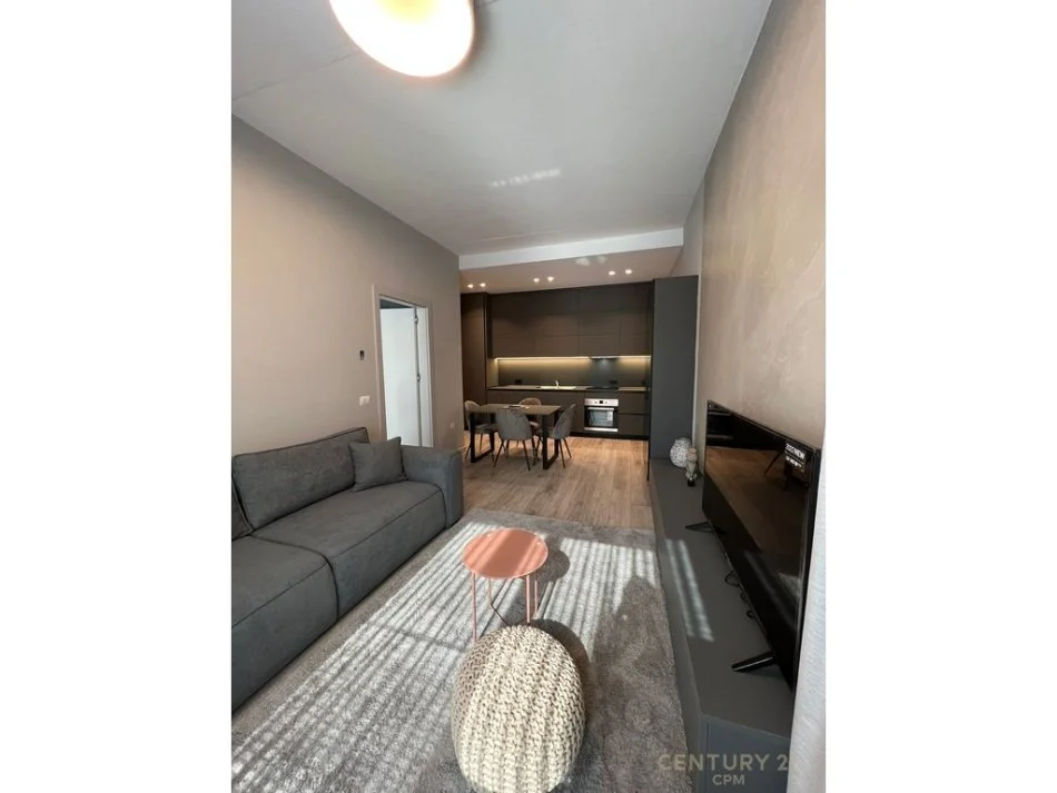 Tirane, jepet me qera apartament 1+1+Ballkon Kati 2, 70 m² 850 € 