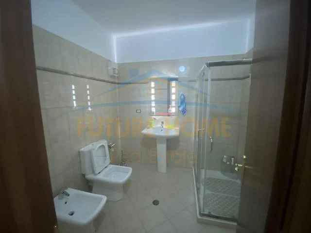 Durres, jepet me qera apartament 2+1+BLK Kati 9, 114 m² 500 Euro (Vollga)
