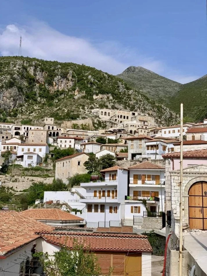 Dhermi - Palase, shitet shtepi 2 Katshe, 80 m² me Oborr 300m2, 260.000 € (Dhermi)