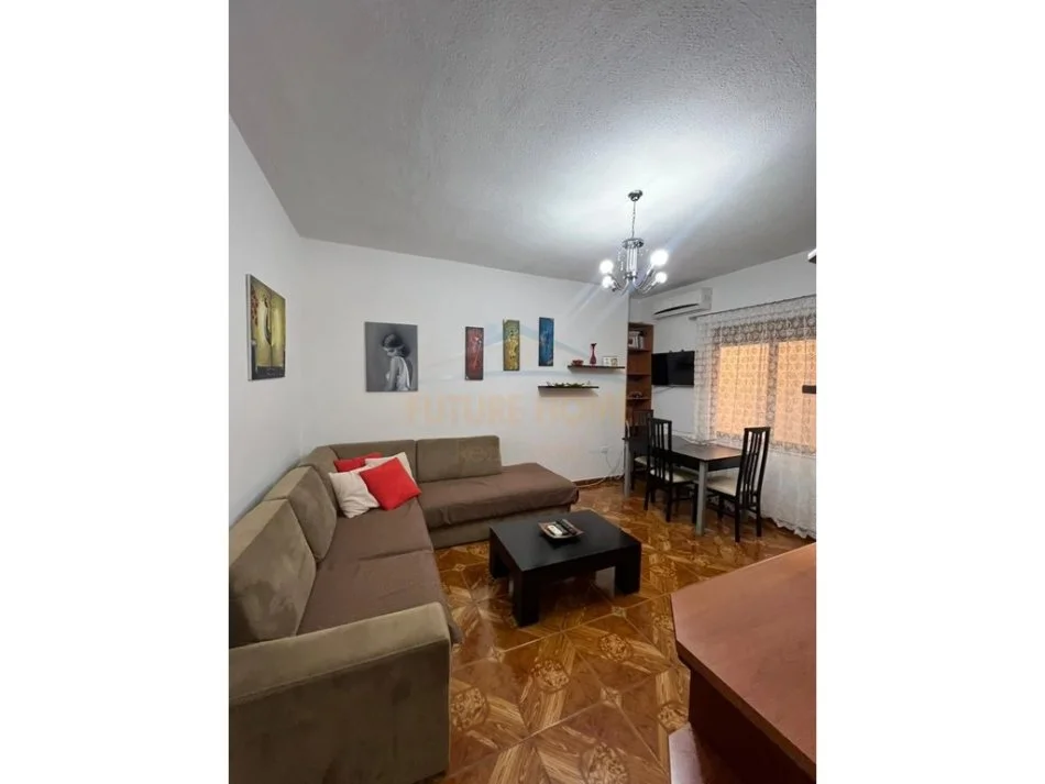 Tirane, shitet apartament 1+1 Kati 1, 52 m² 91.000 € (Qytet Studenti)