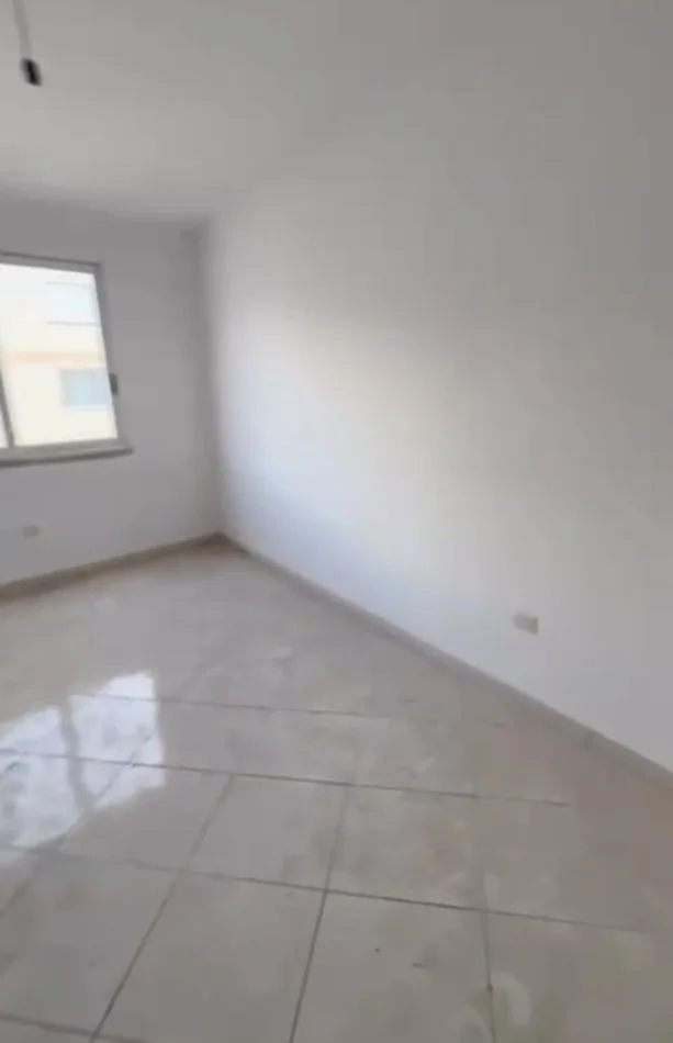 Tirane, shitet apartament 2+1+Ballkon Kati 8, 105 m² 115.000 € (Sokrat Miho prane Vila L 2)