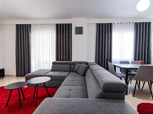 Tirane, jepet me qera apartament 2+1 Kati 3, 106 m² 750 € (Rruga Jordan Misja prane Spakut)