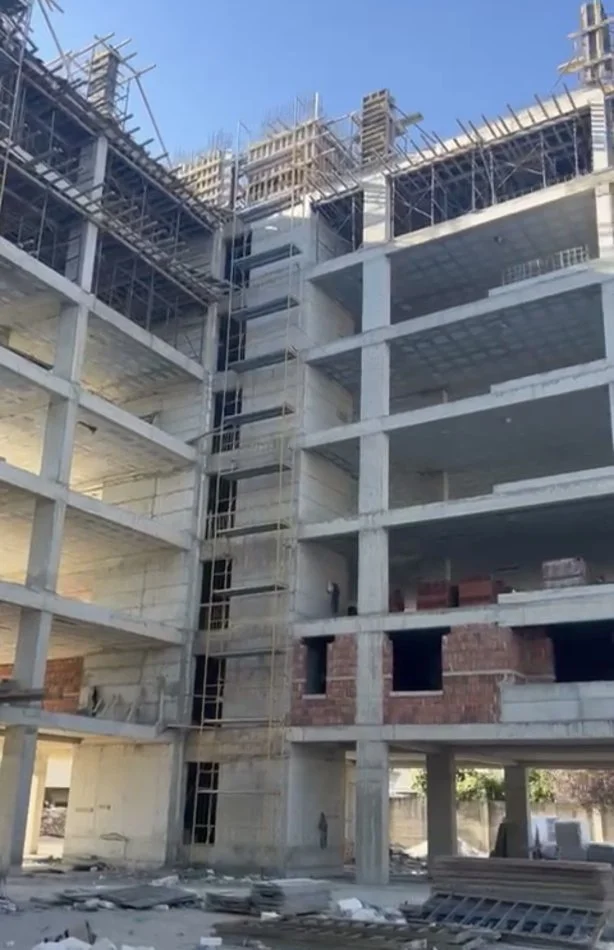 Tirane, shitet 2+1 Kati 5, 91 m² (Univers City QTU)