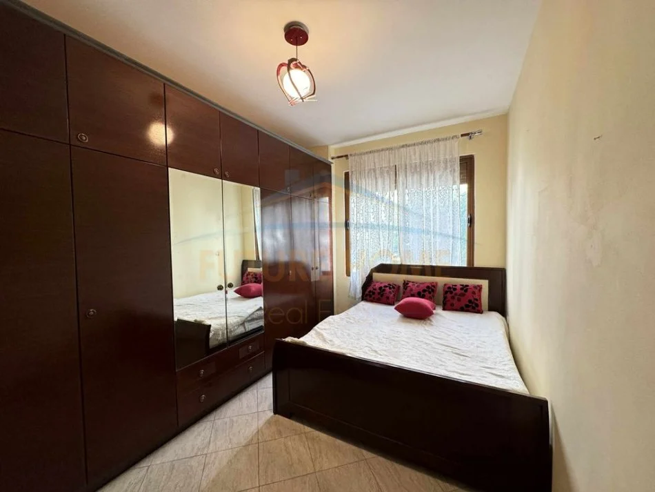 Tirane, shitet apartament 1+1+Ballkon Kati 1, 56 m² 79.000 € (Misto mane)