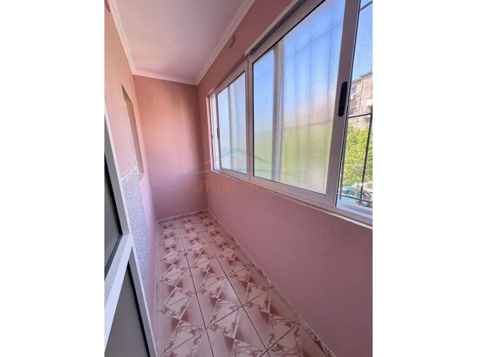 Tirane, shitet apartament 1+1+Ballkon Kati 2, 123.000 € (Irfan Tomini)