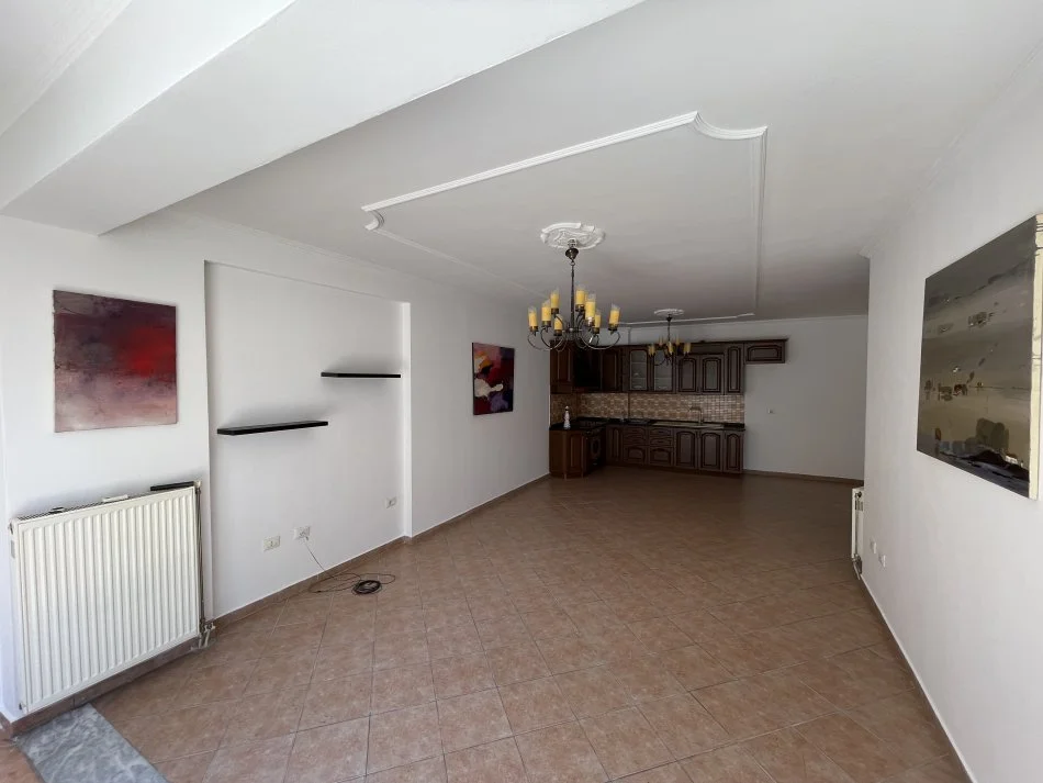 Tirane, shes apartament 2+1+Aneks+Ballkon Kati 1, 150 m² 275.000 € (KOMUNA PARISIT , KIKA 1)