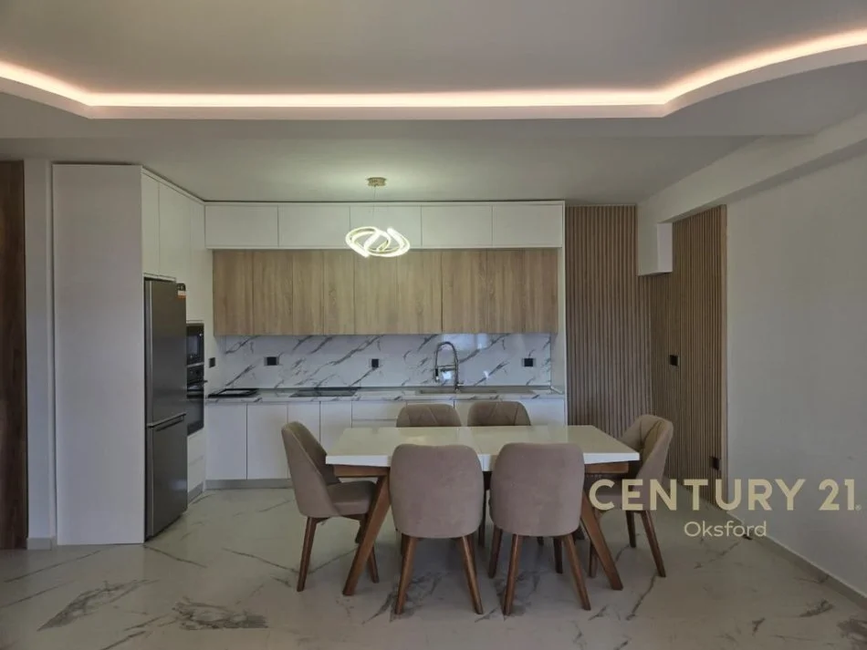 Tirane, jepet me qera apartament 2+1+Aneks+Ballkon Kati 4, 145 m² 1.000 € 