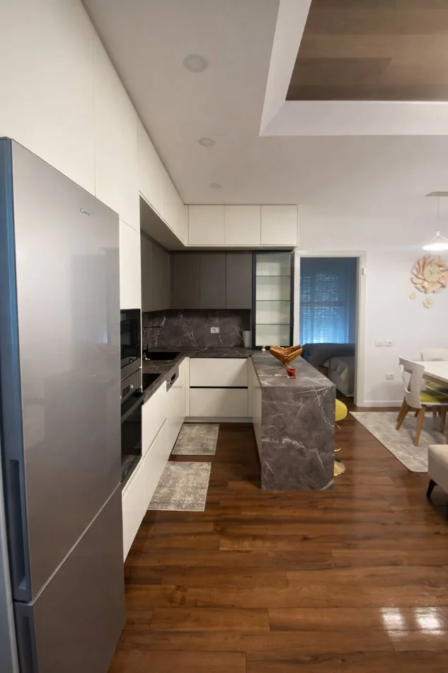 Tirane, shitet apartament 2+1+Ballkon Kati 4, 93 m² 186.000 € (Liqeni i Thate, Tirane)