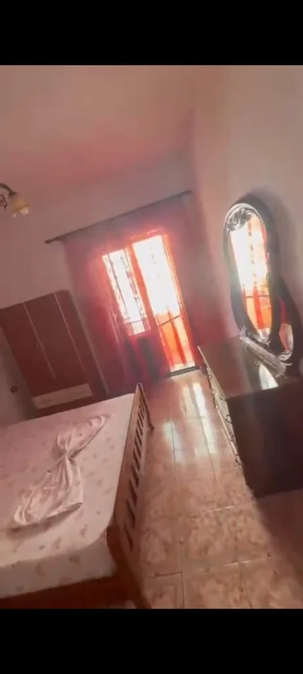 Tirane, jepet me qera apartament 2+1 Kati 2, 90 m² 350 € (Jordan Misja)