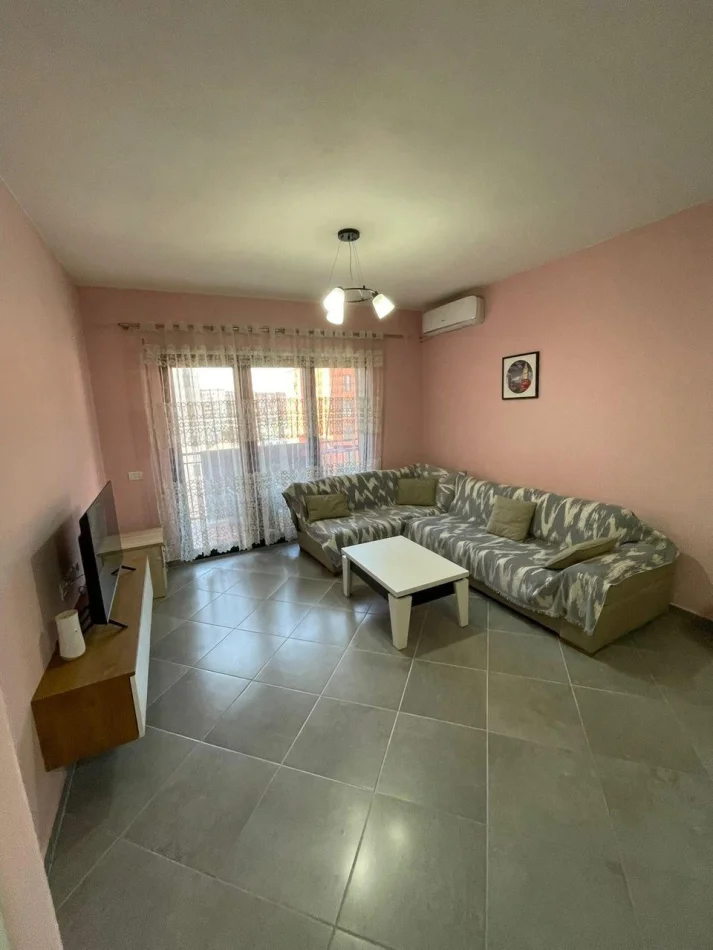 Tirane, jepet me qera apartament 1+1 Kati 4, 73 m² 550 € (Astir)