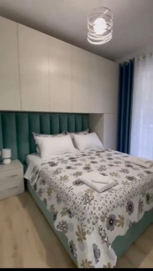 Tirane, jepet me qera apartament 1+1 Kati 5, 65 m² 600 € (Rruga Don Bosko)