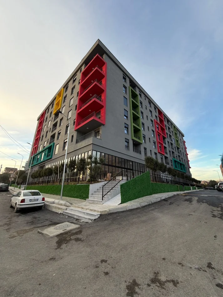 Tirane, shitet apartament 1+1 Kati 4, 83000 € (I Mbaruar Tek Color Splash Rezidence Paskuqan)