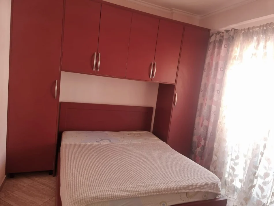 Tirane, jepet me qera apartament 2+1 Kati 7, 85 m² 500 € (Astir)