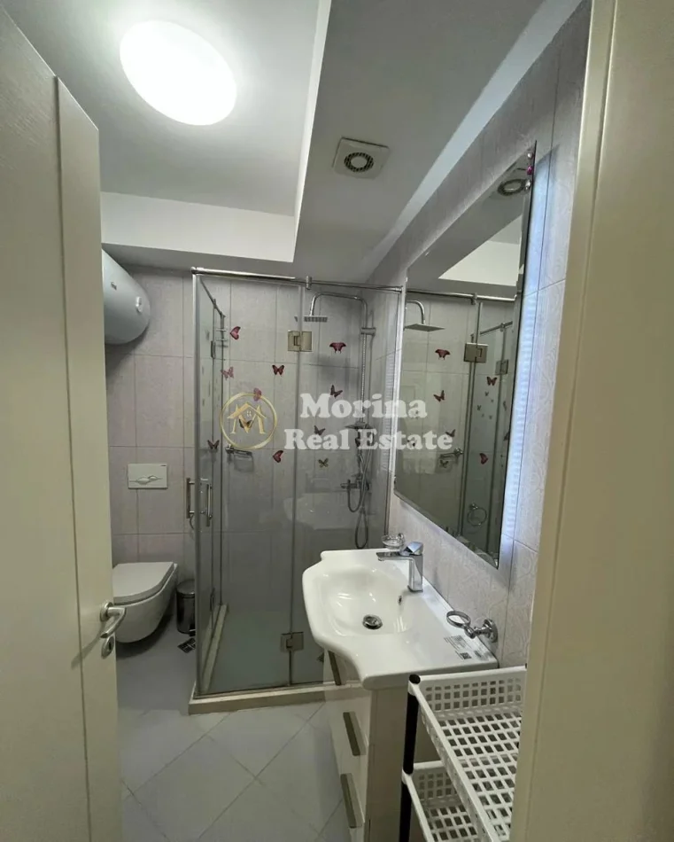 Tirane, jepet me qera apartament 2+1 Kati 2, 130 m² 1500 € (TEG)