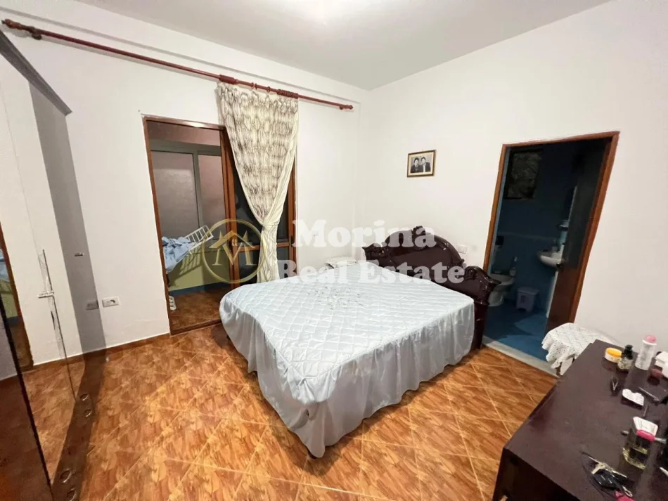Tirane, jepet me qera apartament 6+1 Kati 1, 120 m² 1500 € (Ali Demi)