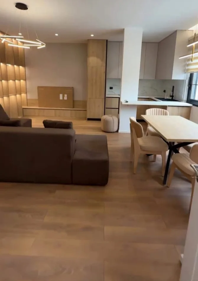 Tirane, jepet me qera apartament 2+1 Kati 4, 365 m² 5.000 € (Mjull-Bathore)