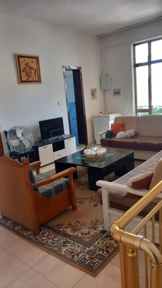 Tirane, jepet me qera apartament 2+1 Kati 2, 100 m² 400 € (Rruga Bajram Allaraj)