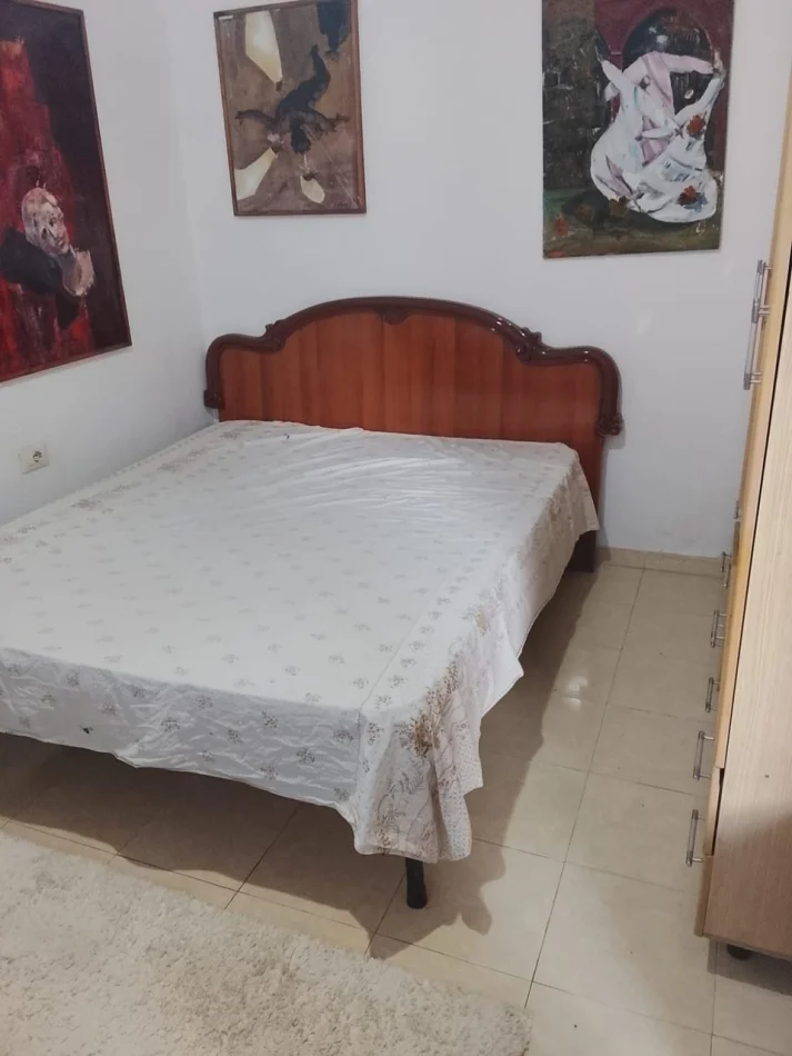 Tirane, jepet me qera apartament 1+1 Kati 1, 60 m² 300 € (Rruga Ramë Sadria)