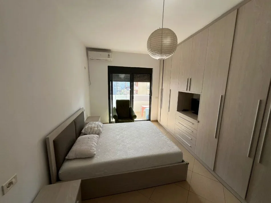 Tirane, jepet me qera apartament 2+1 Kati 6, 112 m² 600 € (Astir)