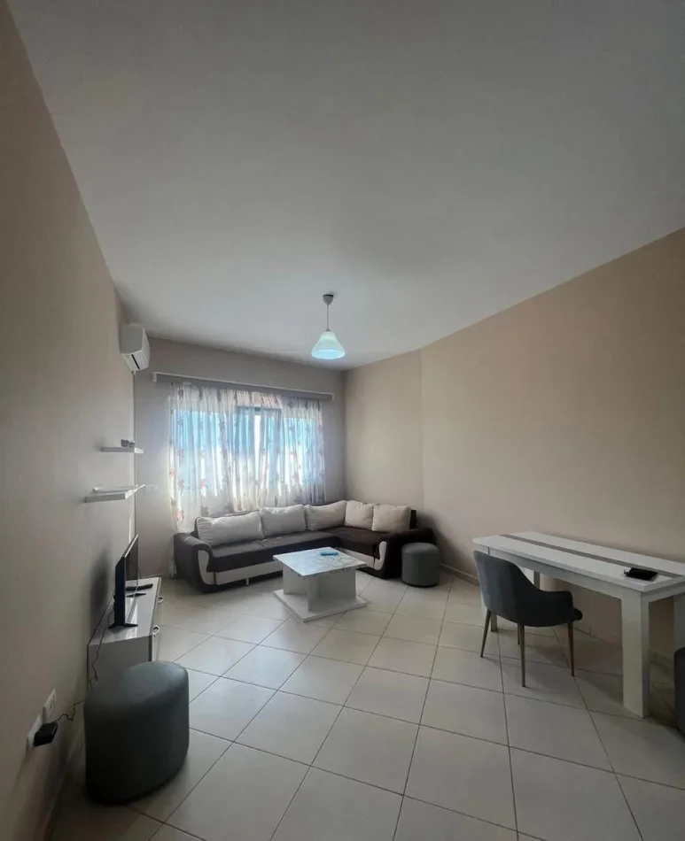 Tirane, shitet apartament 1+1 Kati 9, 66 m² 117.000 € (Astir)