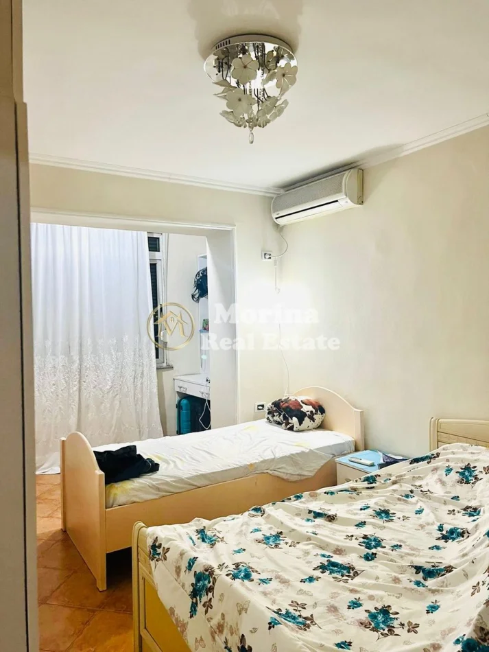 Tirane, jepet me qera apartament 2+1 Kati 3, 95 m² 500 € (Brryli)