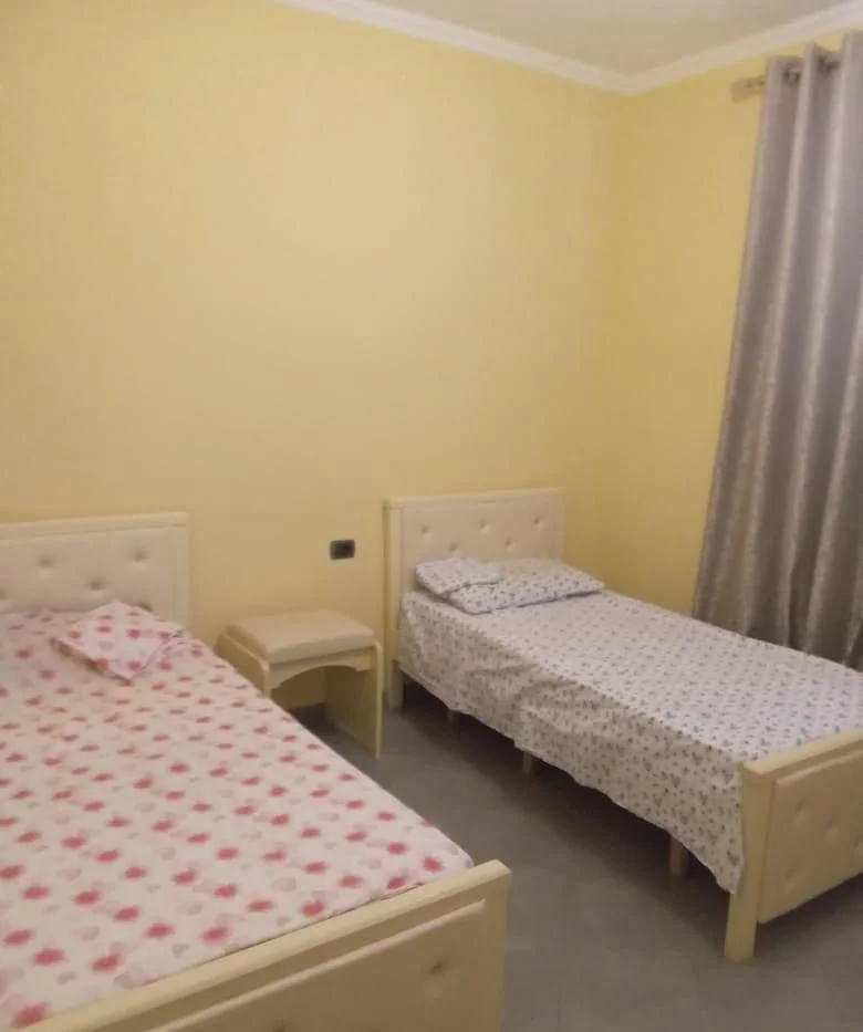 Tirane, jepet me qera apartament 2+1 Kati 4, 90 m² 500 € (Astir)