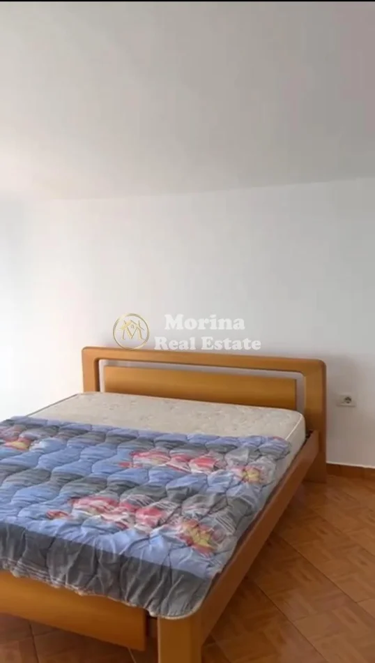 Tirane, jepet me qera apartament 2+1 Kati 3, 100 m² 400 € (Laprake)