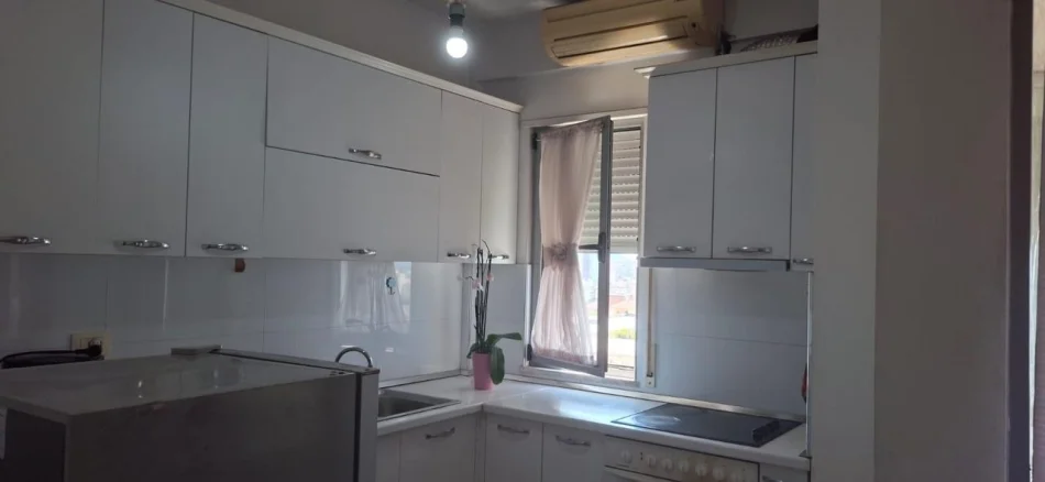 Tirane, jepet me qera apartament 2+1 Kati 5, 72 m² 550 € (5 Maji)