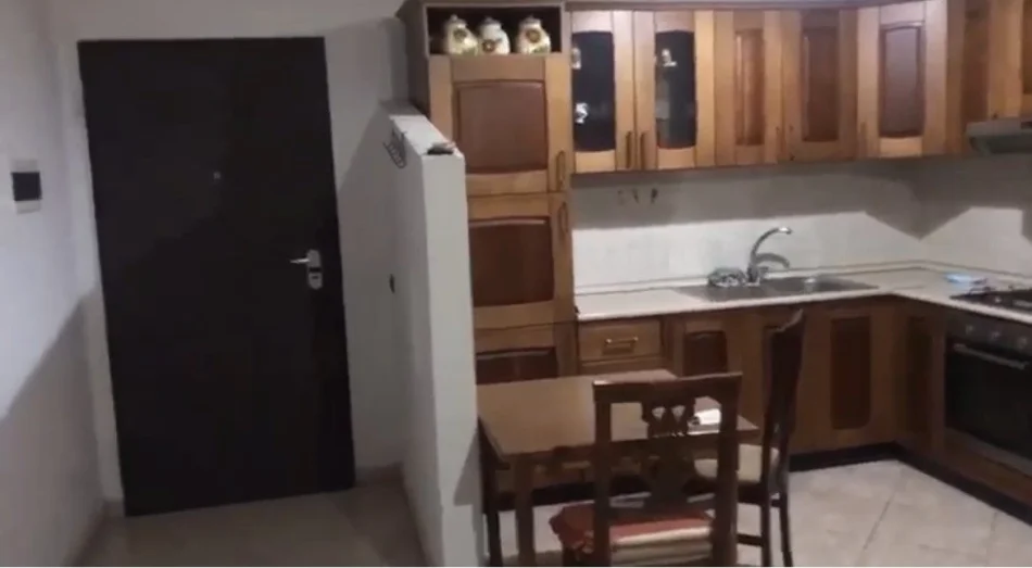 Tirane, jepet me qera apartament 1+1 Kati 8, 75 m² 400 € (Vizion Plus Television)
