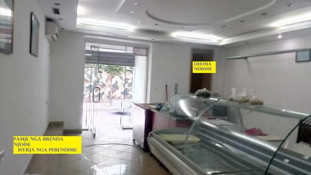 Tirane,Shitet Njësi/Dyqan,Kati I,P.5-kat,sip.47m², Çmim 3'800 euro/m², mjaft përshtatshëm për Bar-Kafe-Lulishte Rr I.Ndregjoni, e kopshti 51, zona: Ox