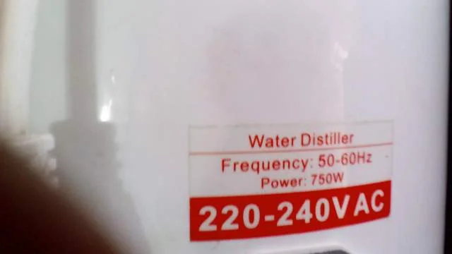 Tirane,  Aparat per uje te distilluar