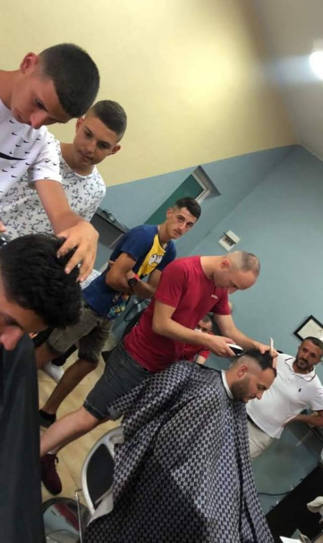 Kurse  per  berber:  Barber  school  "samo"  zhvillon  kurse   profesionale  3-6  mujire  per  berber