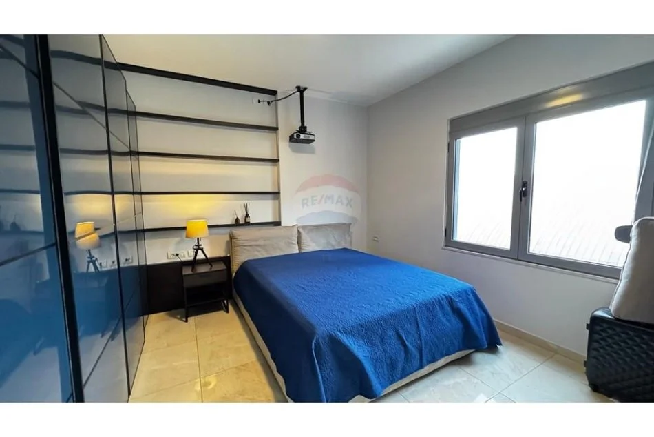 Tirane, jepet me qera apartament 2+1 Kati 3, 110 m² 850 € (Rruga Kristo luarasi)