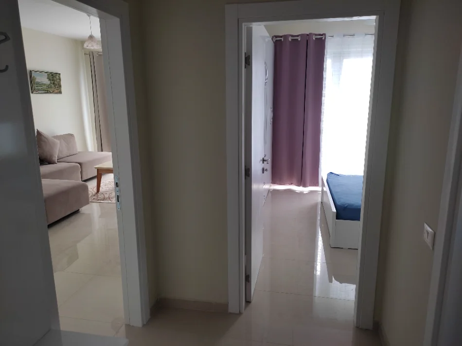 Tirane, jepet me qera apartament 1+1+Ballkon Kati 7, 73 m² 550 € (Farmacia 10, arlis residence)