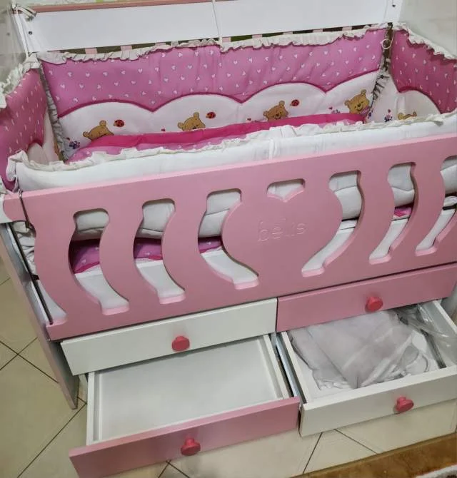 Tirane, shes Shes krevat bebi/femijesh 120 Euro