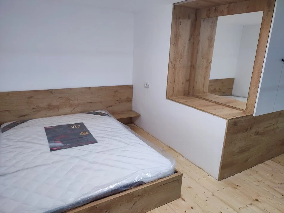 Tirane, jepet me qera apartament duplex Dublex Kati 1, 75 m² 350 € (Muharrem Deliu)