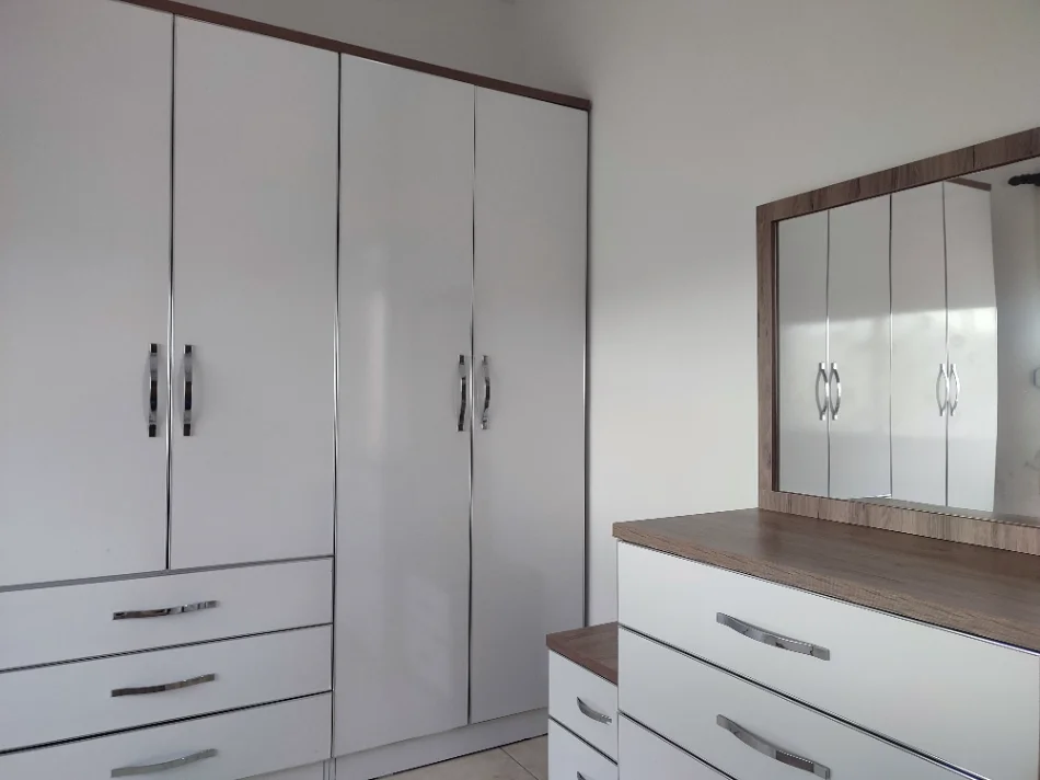 Tirane, jepet me qera apartament+verande | Penthouse 1+1+Aneks+Ballkon Kati 7, 150 m² 320 € (Loni Ligori)