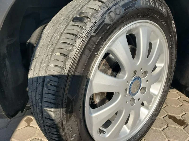 Durres, shes makine Mercedes benz a class Nafte, e argjendtë automatik Kondicioner