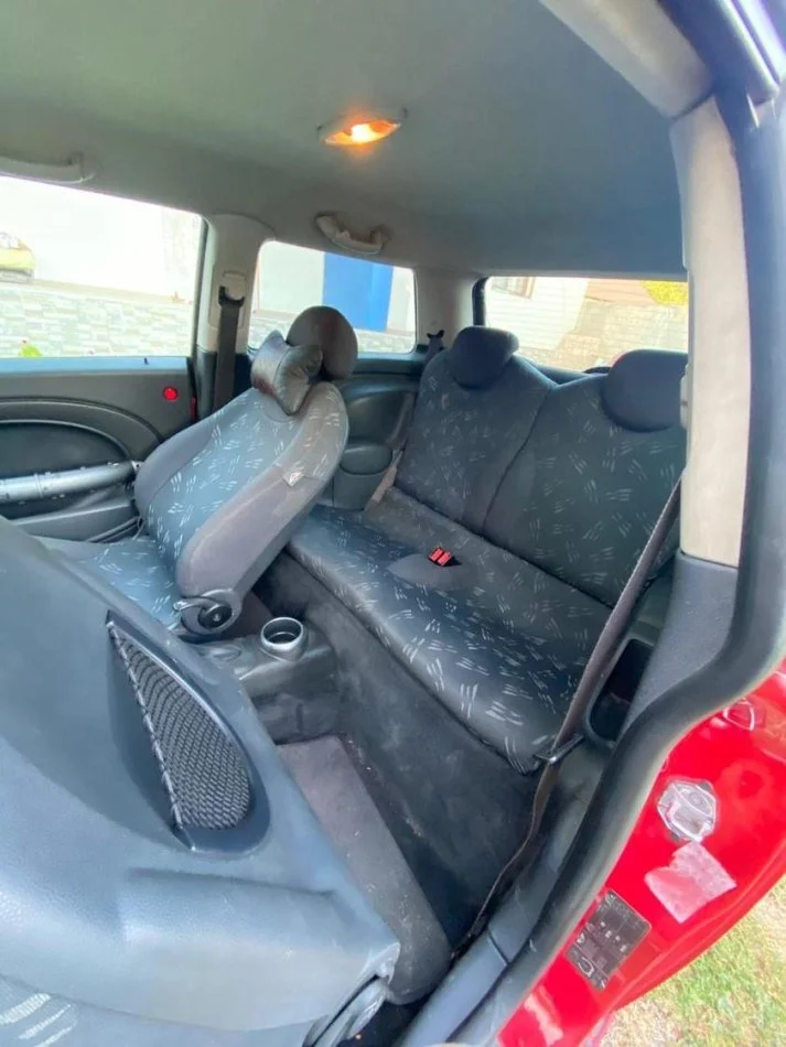 Tirane, shes makine MINI COPER one d Nafte, e kuqe manuale 255 km 2.500 €