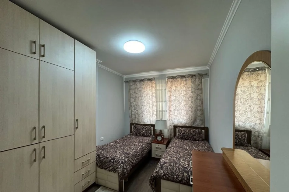 Apartament 2+1+2 ballkone per shitje