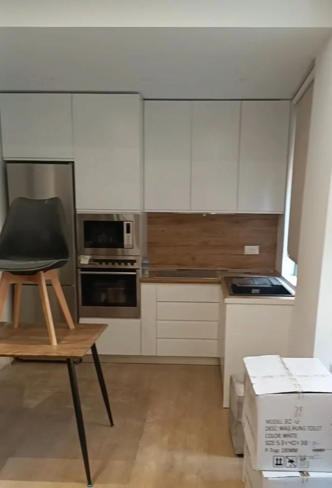 Tirane, jepet me qera apartament 1+1 Kati 1, 60 m² 700 € (Zogi i zi)
