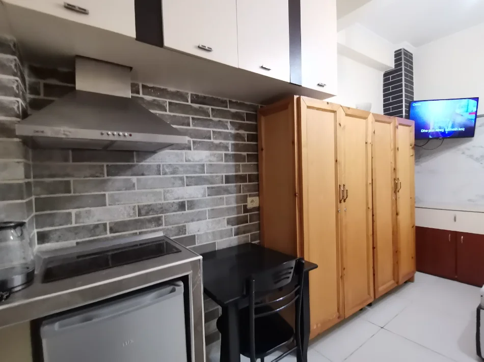 Tirane, jap me qera garsonier 1+1 Kati 1, 38 m² 301 € (Rruga guri I madhi)