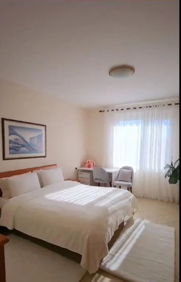 Jap me qera apartament 2+1+2 Bllok,Ballkon Kati 11, 125 m² 1200 €