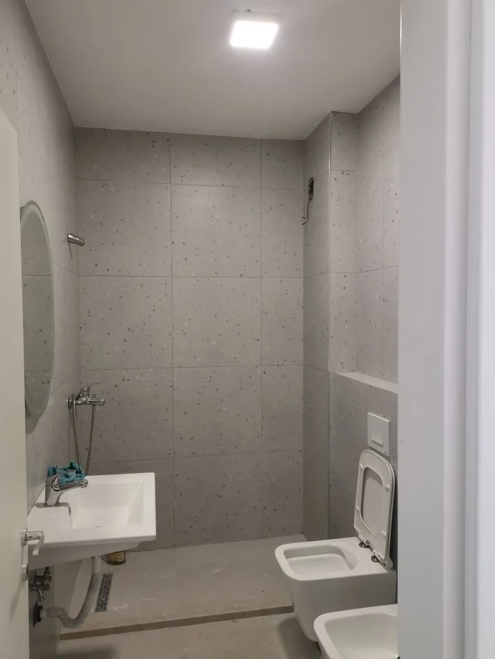 Tirane, jepet me qera apartament 3+1 Kati 1, 110 m² 700 € (Don Bosco, Tirane)