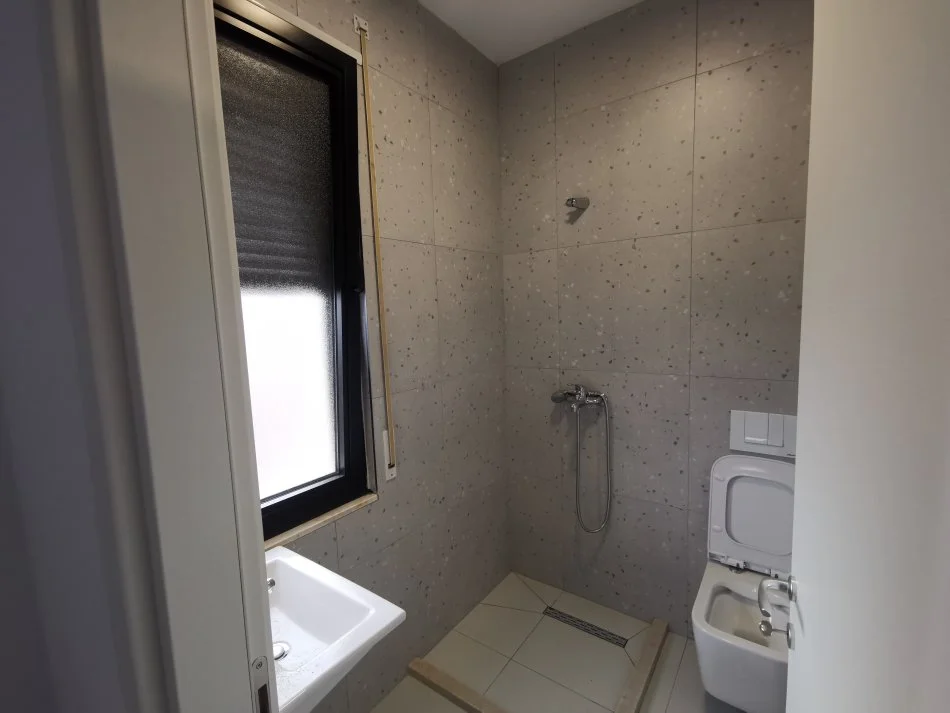 Tirane, jepet me qera apartament 2+1 Kati 7, 90 m² 600 € (Don Bosko, Tirane)