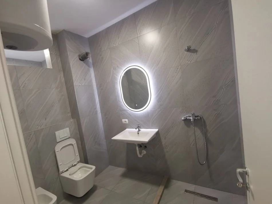 Tirane, jepet me qera apartament 2+1 Kati 7, 90 m² 600 € (Don Bosko, Tirane)